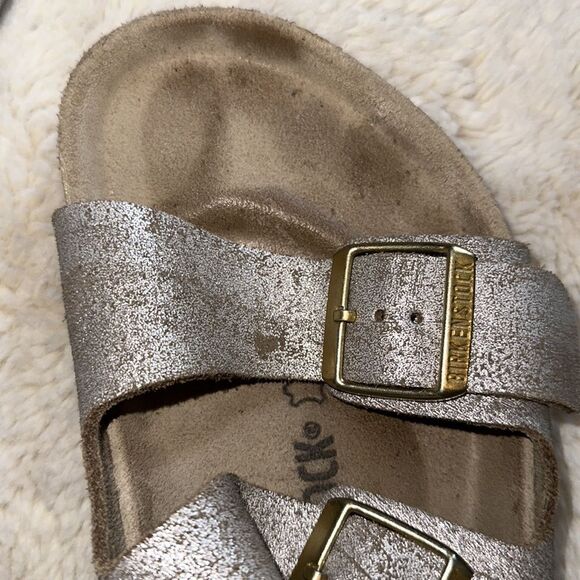 Birkenstock Silver Metallic Big Buckle Sandals! - Picture 6 of 11